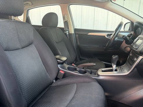 Used 2014 Nissan Sentra SR w/ SR Driver Package FWD image 14