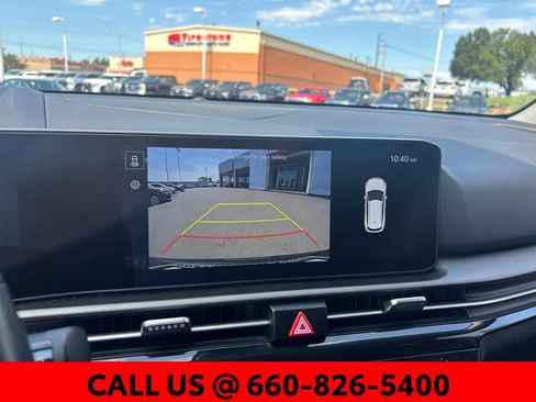 Used 2026 Kia Sportage LX FWD image 21