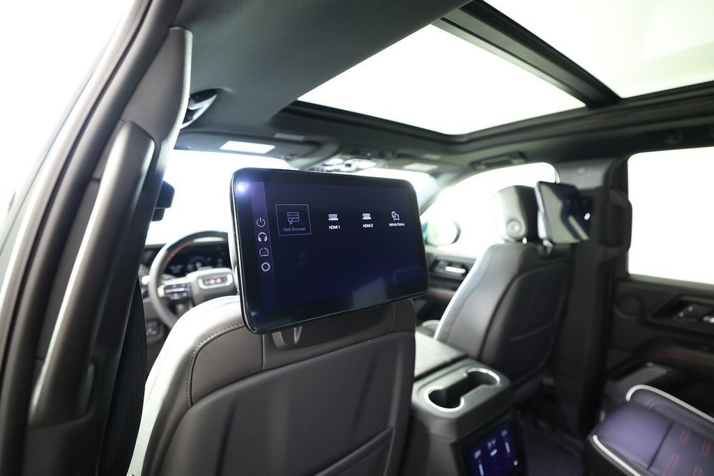 Used 2026 GMC Yukon AT4 Ultimate AWD/4WD image 17