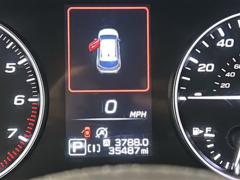 Used 2024 Subaru Crosstrek 2.5i Limited AWD/4WD image 19