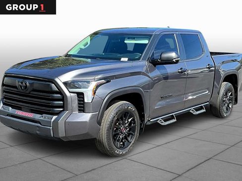 Used 2022 Toyota Tundra SR5 w/ Convenience Package RWD image 1