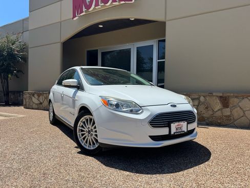 Used 2018 Ford Focus Electric Hatchback FWD image 1
