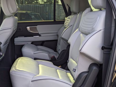 New 2026 Ford Expedition Max Platinum w/ Platinum Ultimate Package image 18