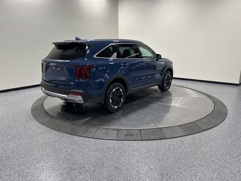 New 2026 Kia Sorento S image 5