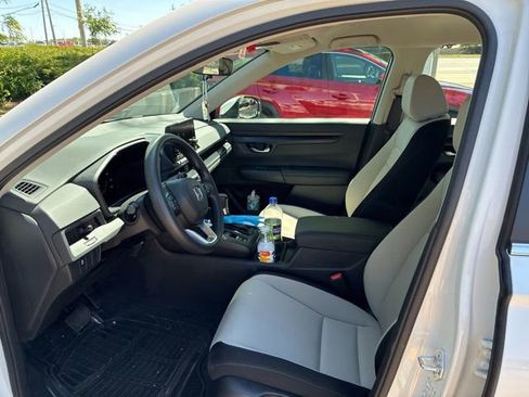 Used 2024 Honda CR-V LX image 5
