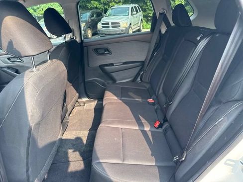 Used 2023 Nissan Rogue S AWD/4WD image 14