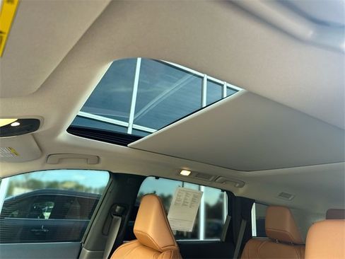 Used 2023 INFINITI QX60 Sensory w/ Vision Package image 23