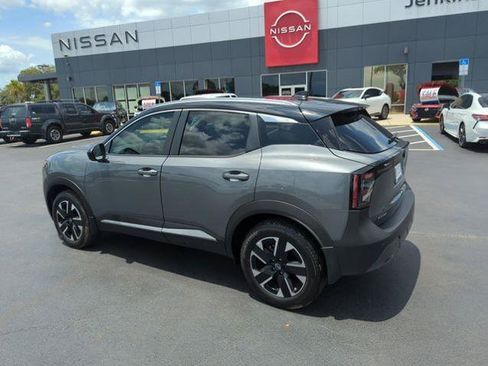 Certified 2025 Nissan Kicks SV w/ SV Premium Package AWD/4WD image 9
