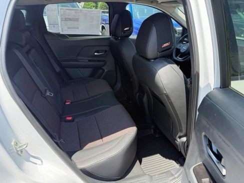 New 2026 Nissan Kicks SR AWD/4WD image 28