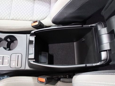 Used 2021 Ford Escape SE image 30