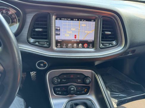 Used 2015 Dodge Challenger R/T w/ Quick Order Package 22B R/T RWD image 22