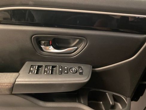 Used 2023 Honda Pilot Sport image 16