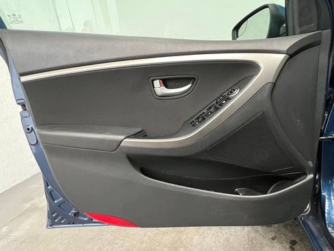 Used 2016 Hyundai Elantra GT FWD image 8