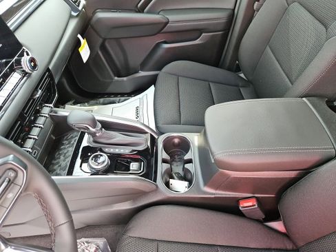 New 2026 GMC Canyon Elevation w/ Convenience Package image 26