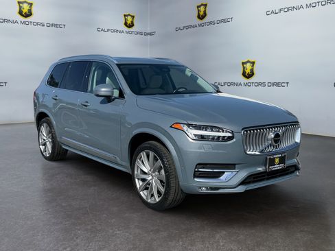 Used 2023 Volvo XC90 B6 Plus image 7