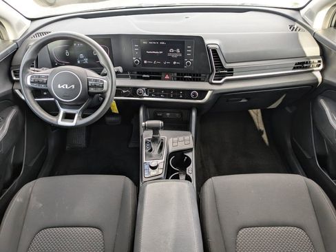 Used 2024 Kia Sportage LX image 18