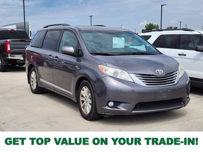 Used 2017 Toyota Sienna XLE w/ XLE Navigation Package
