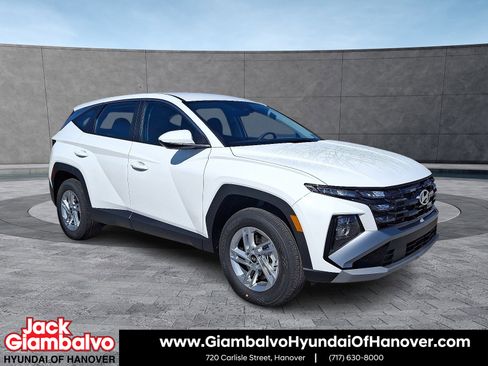 New 2026 Hyundai Tucson SE image 1