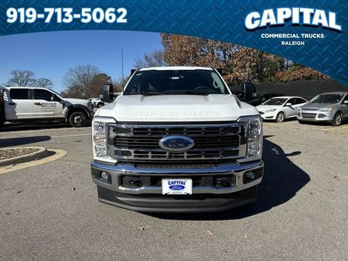 New 2026 Ford F350 XL w/ XL Chrome Package image 3