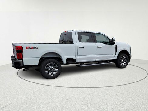 Used 2024 Ford F250 Lariat w/ Chrome Package image 7