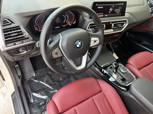 Used 2024 BMW X3 sDrive30i w/ Convenience Package RWD image 4