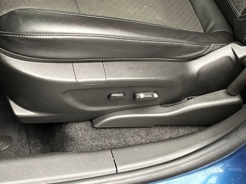 Used 2019 Buick Encore Preferred image 9