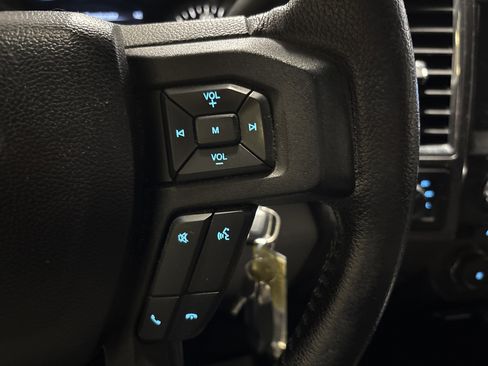 Used 2015 Ford F150 XLT w/ Equipment Group 302A Luxury image 20