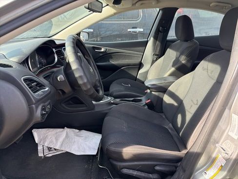 Used 2015 Dodge Dart SXT image 9