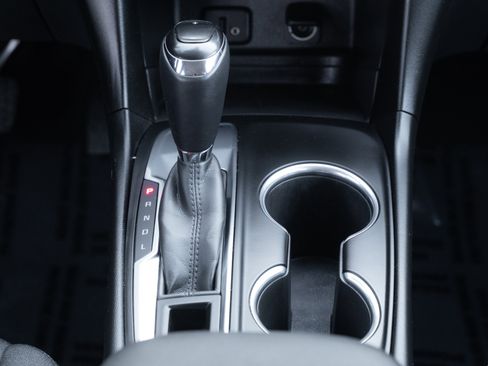 Used 2018 Chevrolet Equinox LT image 15