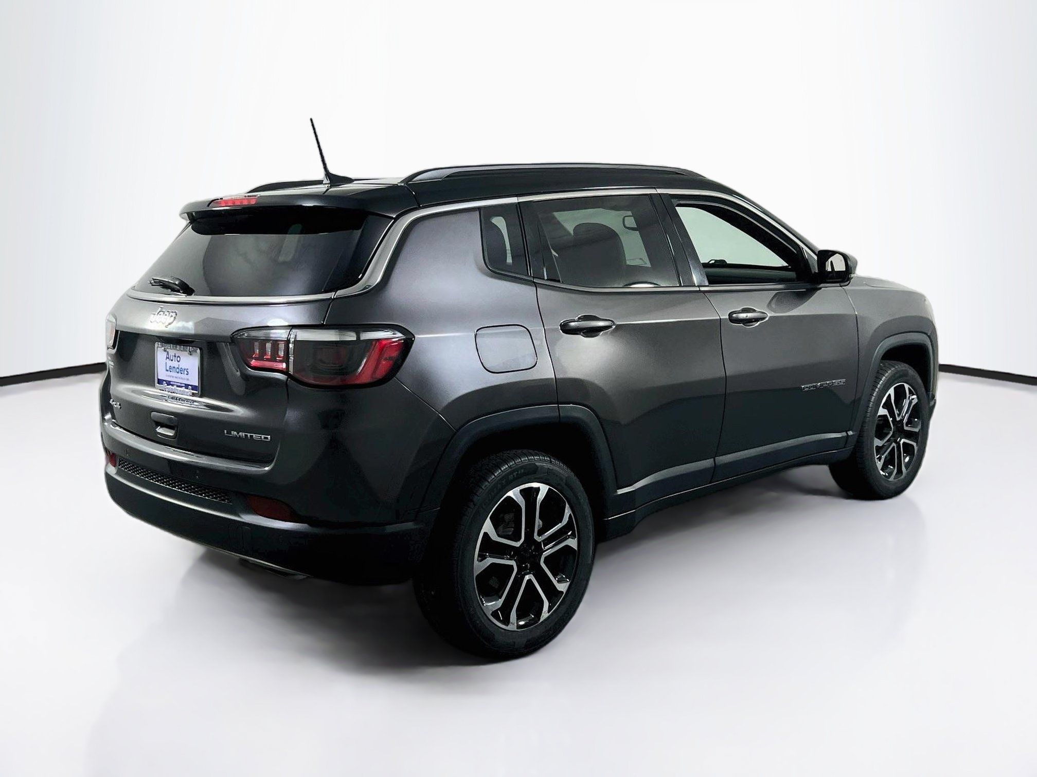 Used 2023 Jeep Compass Limited AWD/4WD image 5