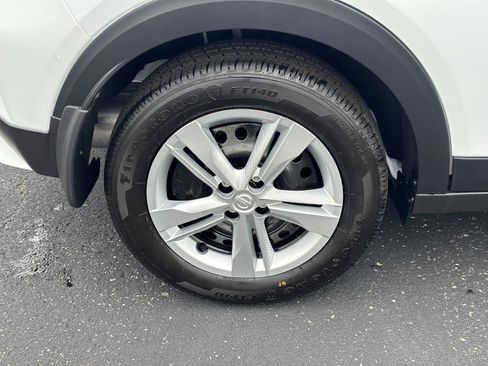 Certified 2025 Nissan Kicks Play S FWD image 4