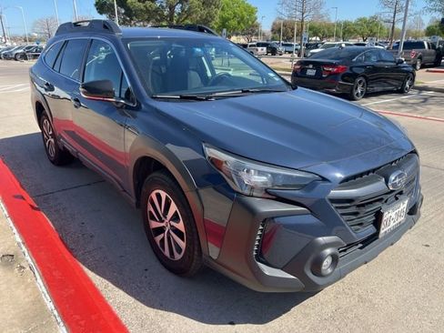 Used 2023 Subaru Outback Premium image 4