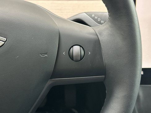 Used 2023 Tesla Model 3 Standard Range RWD image 30