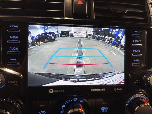 Used 2024 Toyota 4Runner TRD Off-Road Premium image 28