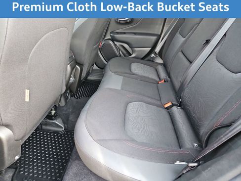 Used 2021 Jeep Renegade Trailhawk w/ Trailer Tow Group image 21