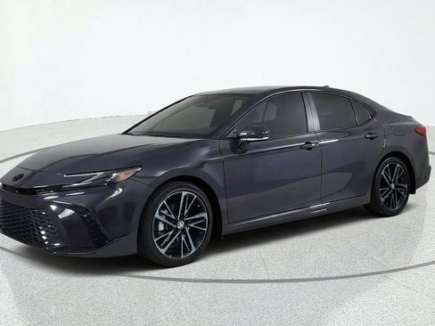 Used 2026 Toyota Camry XSE FWD image 3