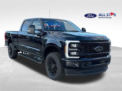 New 2026 Ford F250 Lariat w/ Black Appearance Package