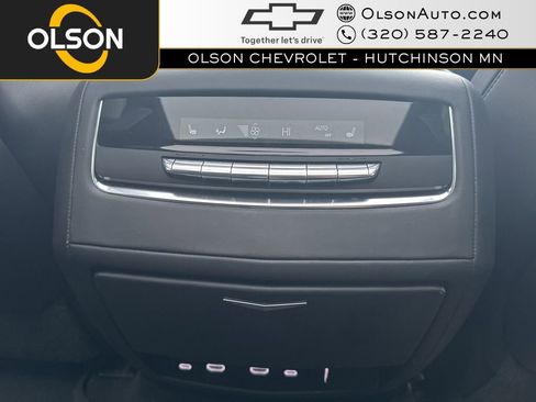 Used 2022 Cadillac Escalade ESV Premium Luxury Platinum image 40