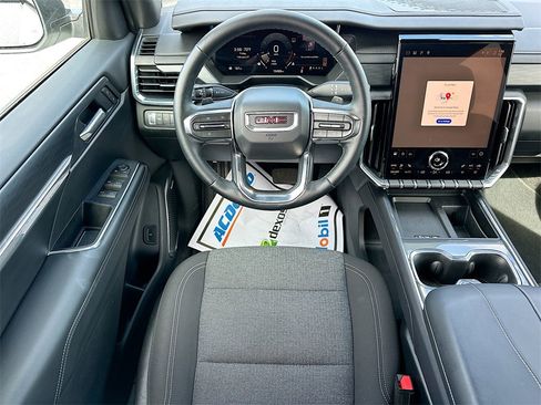 Used 2025 GMC Acadia Elevation image 22