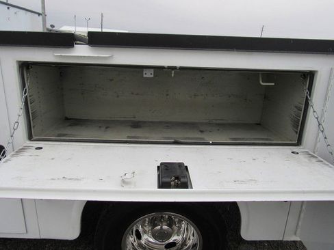 Used 2020 Ford F350 XL w/ Power Equipment Group RWD image 28