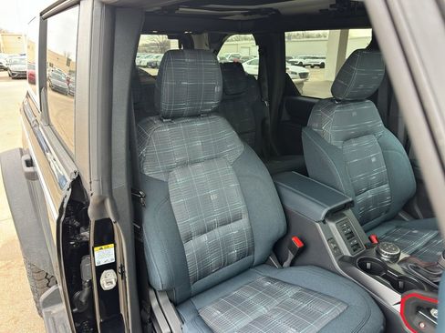 New 2025 Ford Bronco Heritage Edition image 33