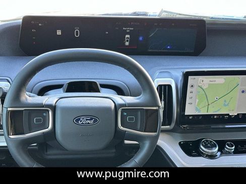 New 2025 Ford Expedition Active image 23