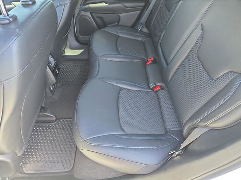 New 2026 Jeep Compass Latitude image 16