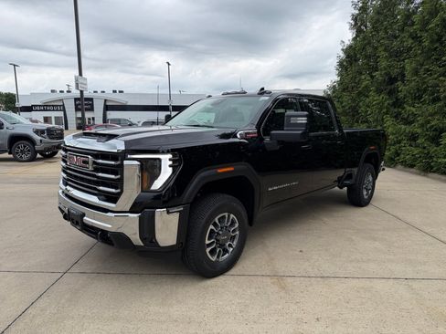 New 2026 GMC Sierra 2500 SLE w/ SLE Value Package; AWD/4WD image 7