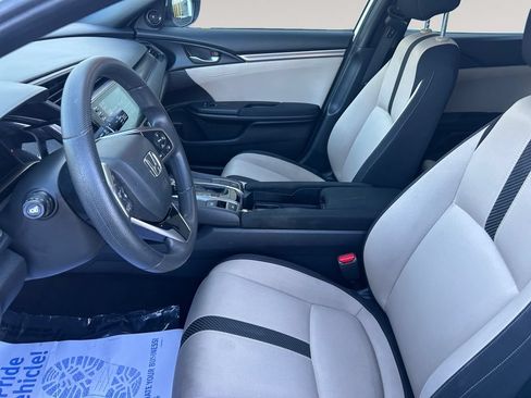 Used 2019 Honda Civic EX image 9