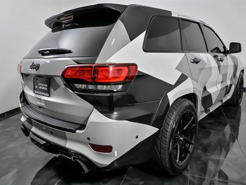 Used 2020 Jeep Grand Cherokee SRT w/ Trailer Tow Group IV AWD/4WD image 10