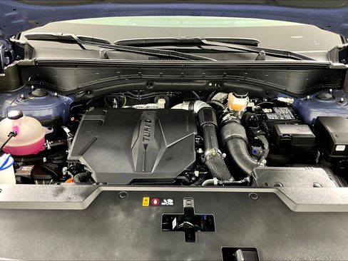 Used 2025 Hyundai Santa Fe Limited image 30