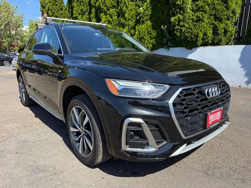 Used 2023 Audi Q5 2.0T Premium Plus w/ Premium Plus Package AWD/4WD image 2