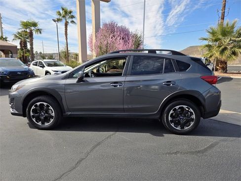 Used 2022 Subaru Crosstrek 2.0i Premium image 7
