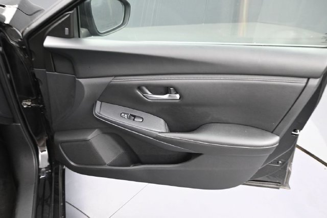 Used 2024 Nissan Sentra SV FWD image 26